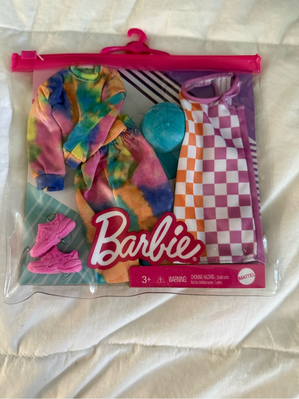 Barbie Pink Retro Outfits W/Hat Hot Pink Tennis Shoes Dress & Rainbow Set